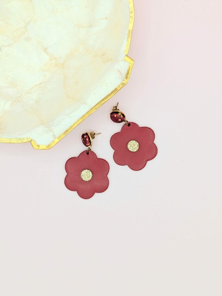 Boucles d’oreilles MARGUERITE en cuir et tissus
