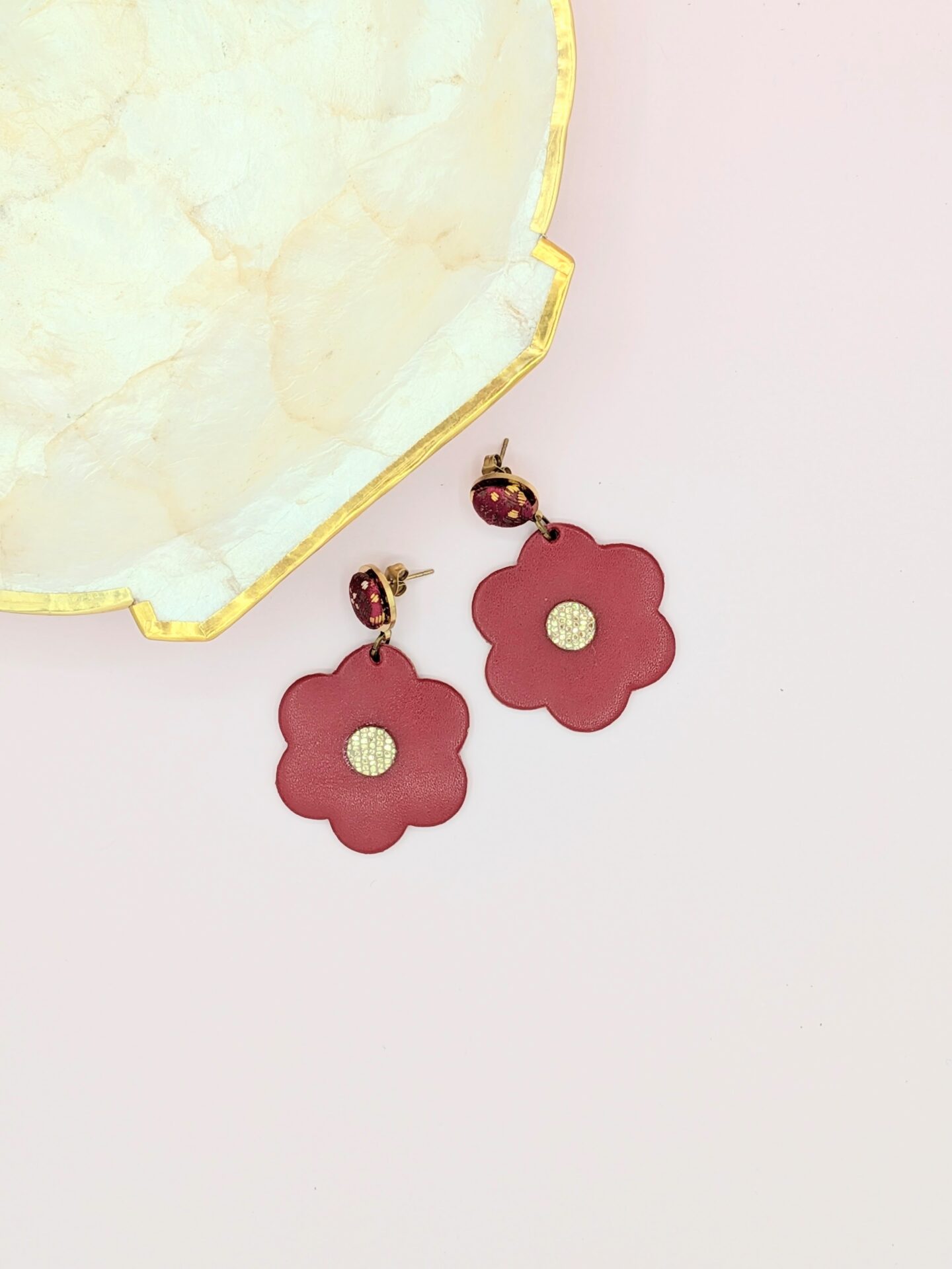 Boucles d’oreilles MARGUERITE en cuir et tissus