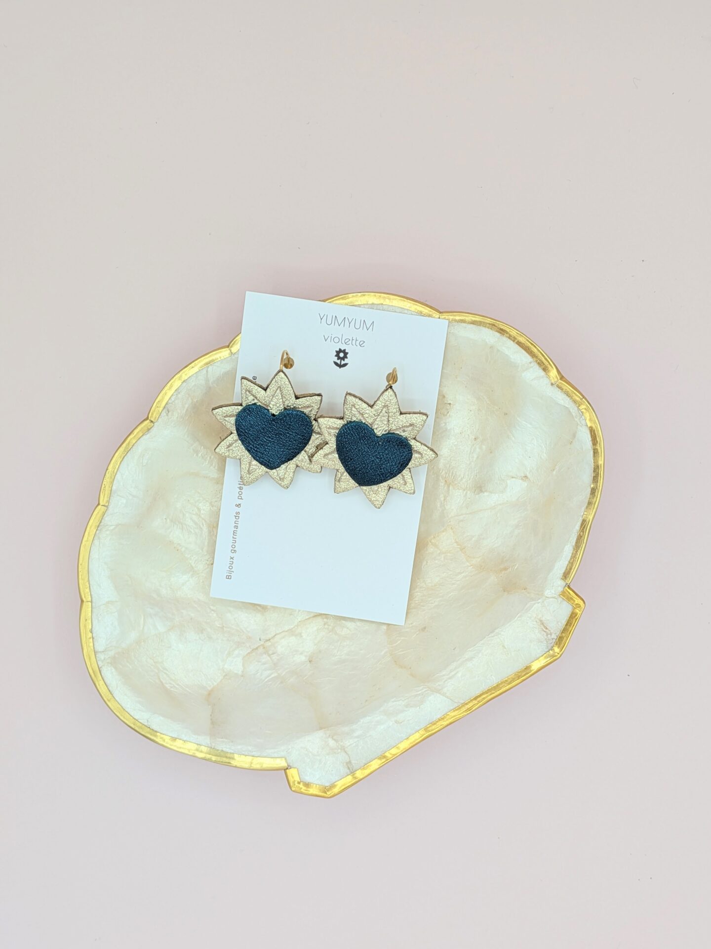 Boucles d’oreilles EX-VOTO en cuir – Image 2