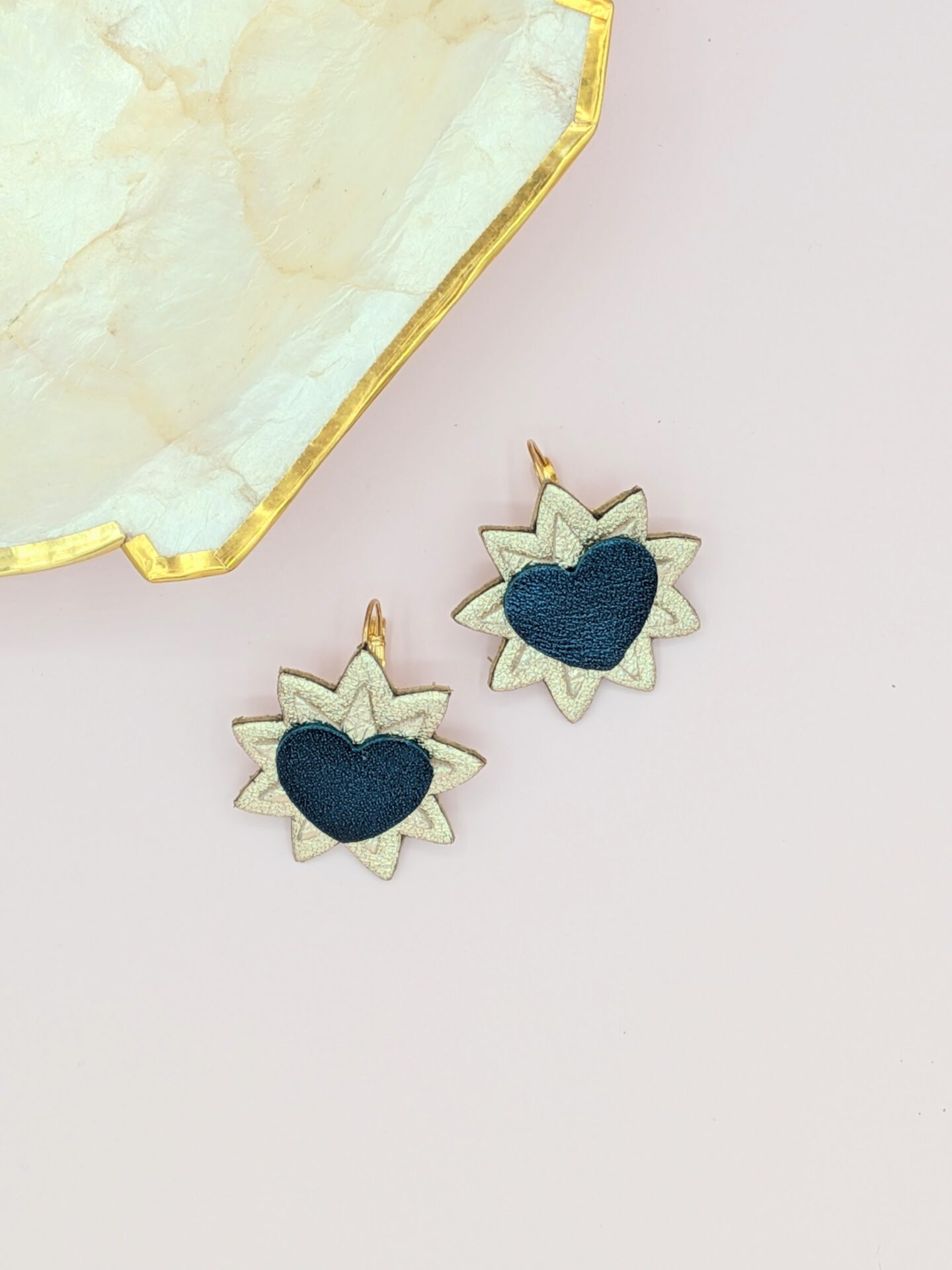 Boucles d’oreilles EX-VOTO en cuir