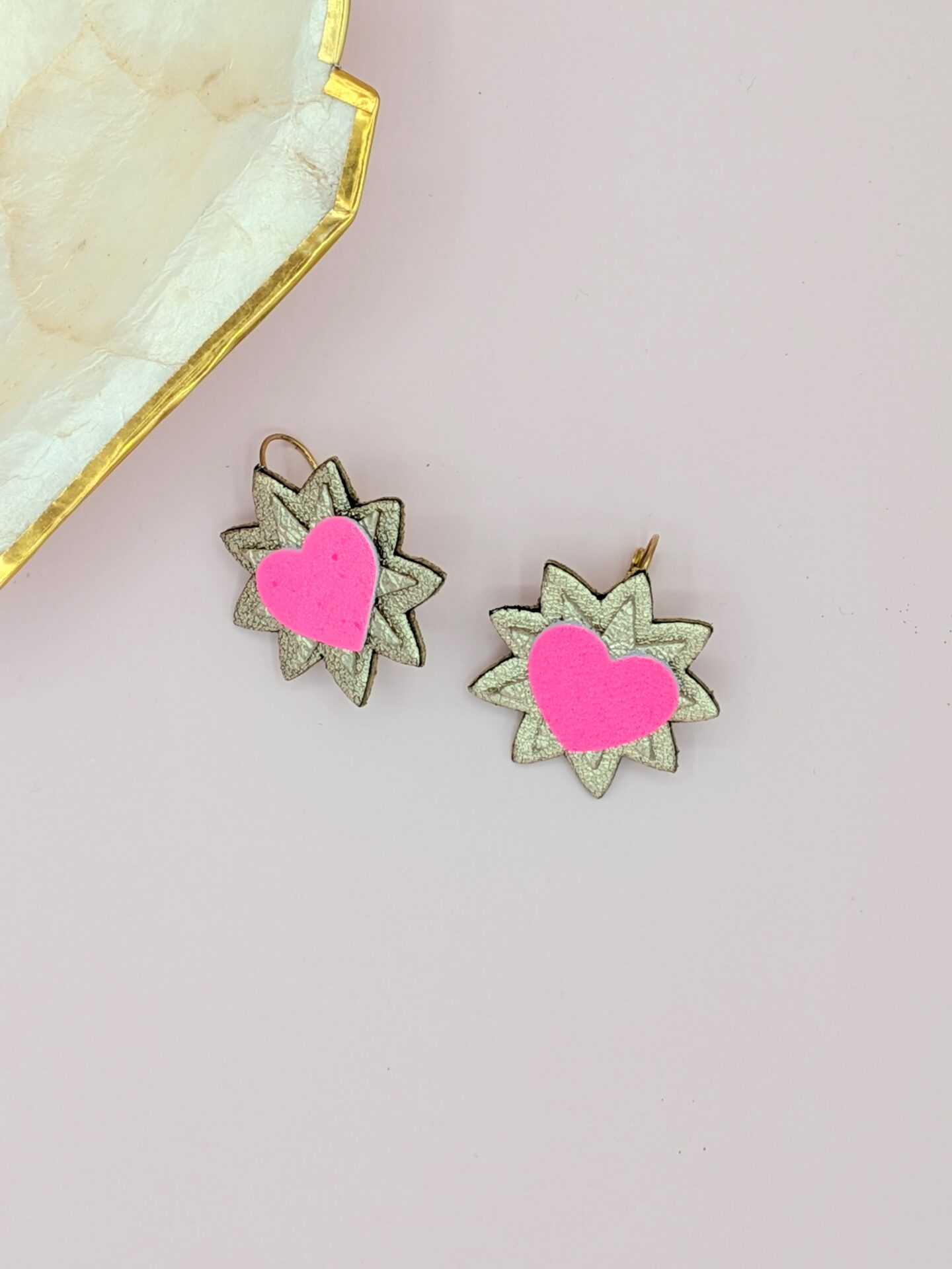 Boucles d’oreilles EX-VOTO en cuir